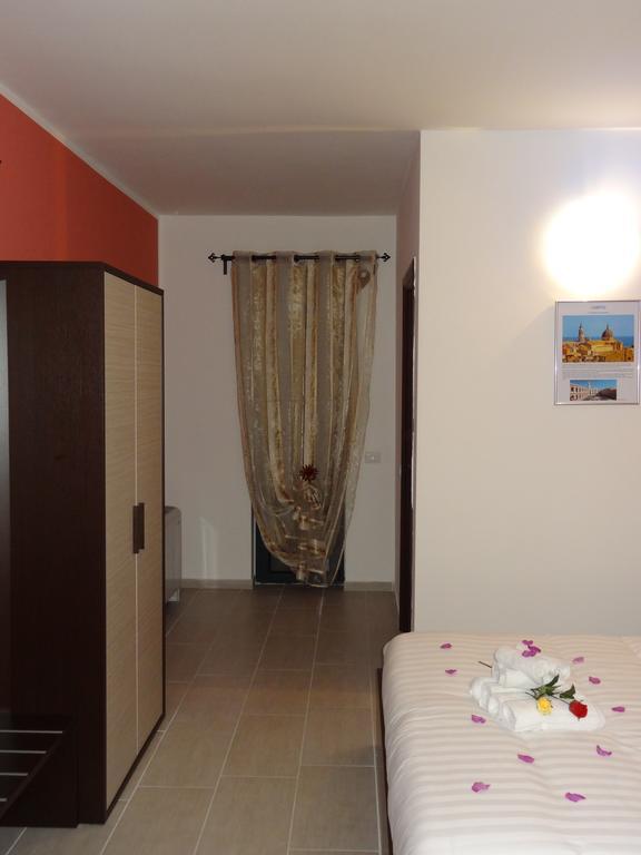 Affittacamere Rooms Di Matteo San Paolo di Iesi المظهر الخارجي الصورة